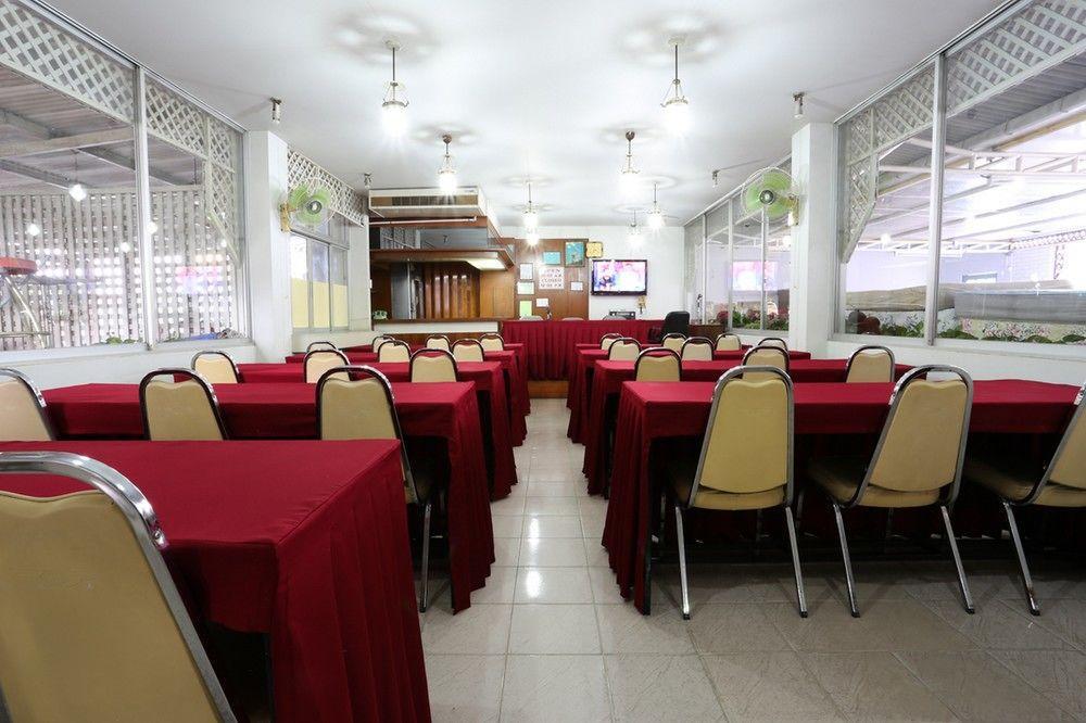 Chomdoi House Hotel Чіангмай Екстер'єр фото